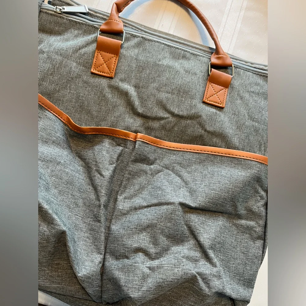 NWOT Motif Maylily collection diaper bag or breast pump bag